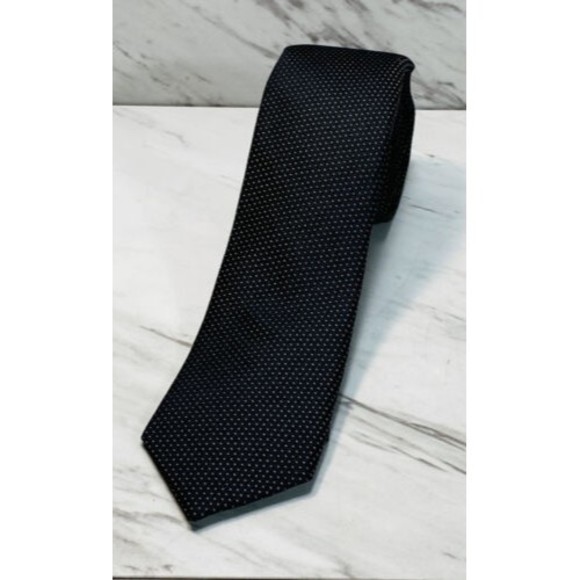 Calvin Klein Men's Classic 100% Silk Tie Black Slim 58”x2.5” - Picture 1 of 4